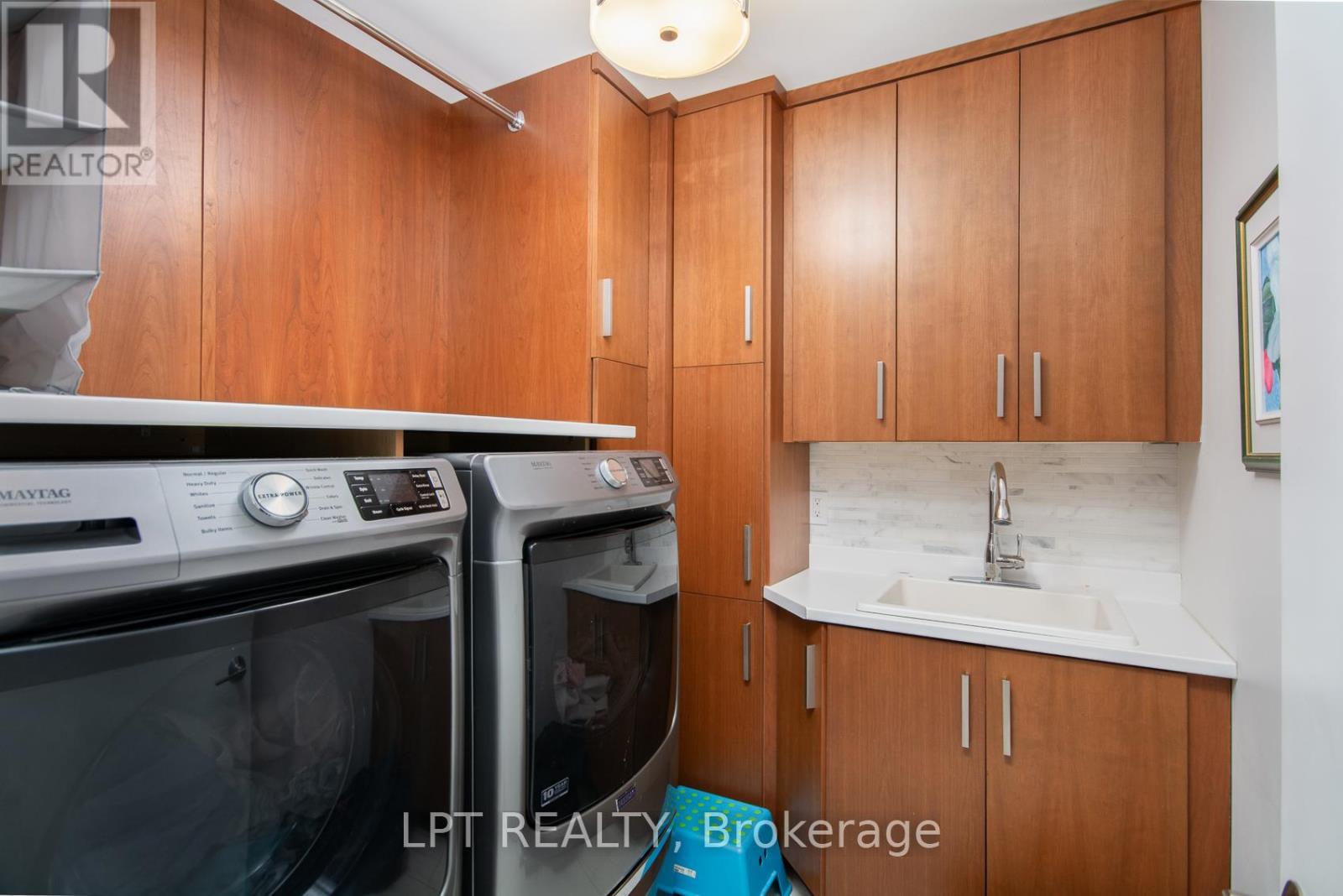 847 Walkley Road, Ottawa, ON