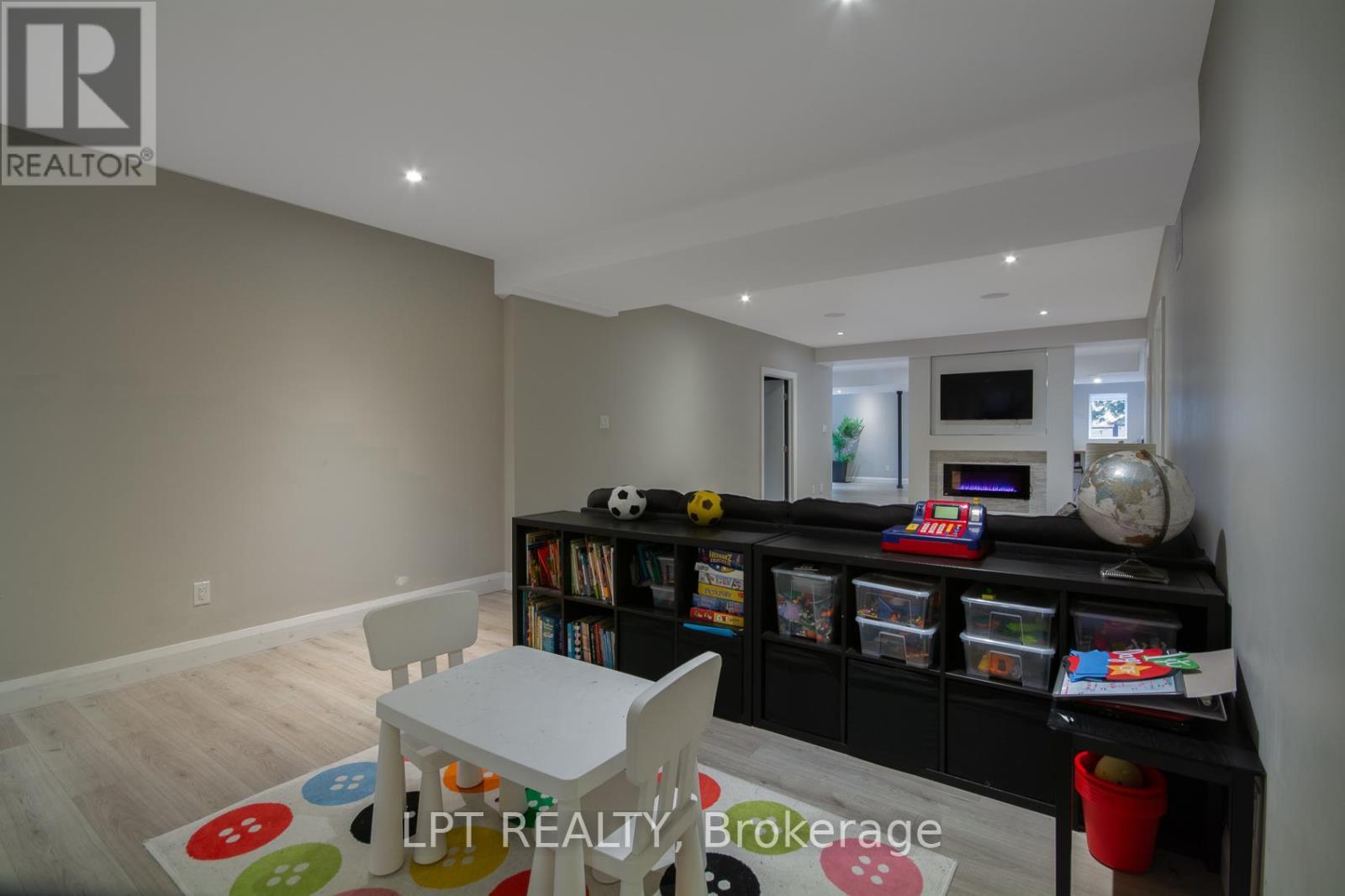 847 Walkley Road, Ottawa, ON
