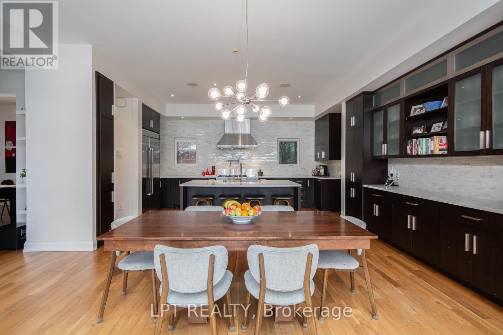 847 Walkley Road, Ottawa, ON