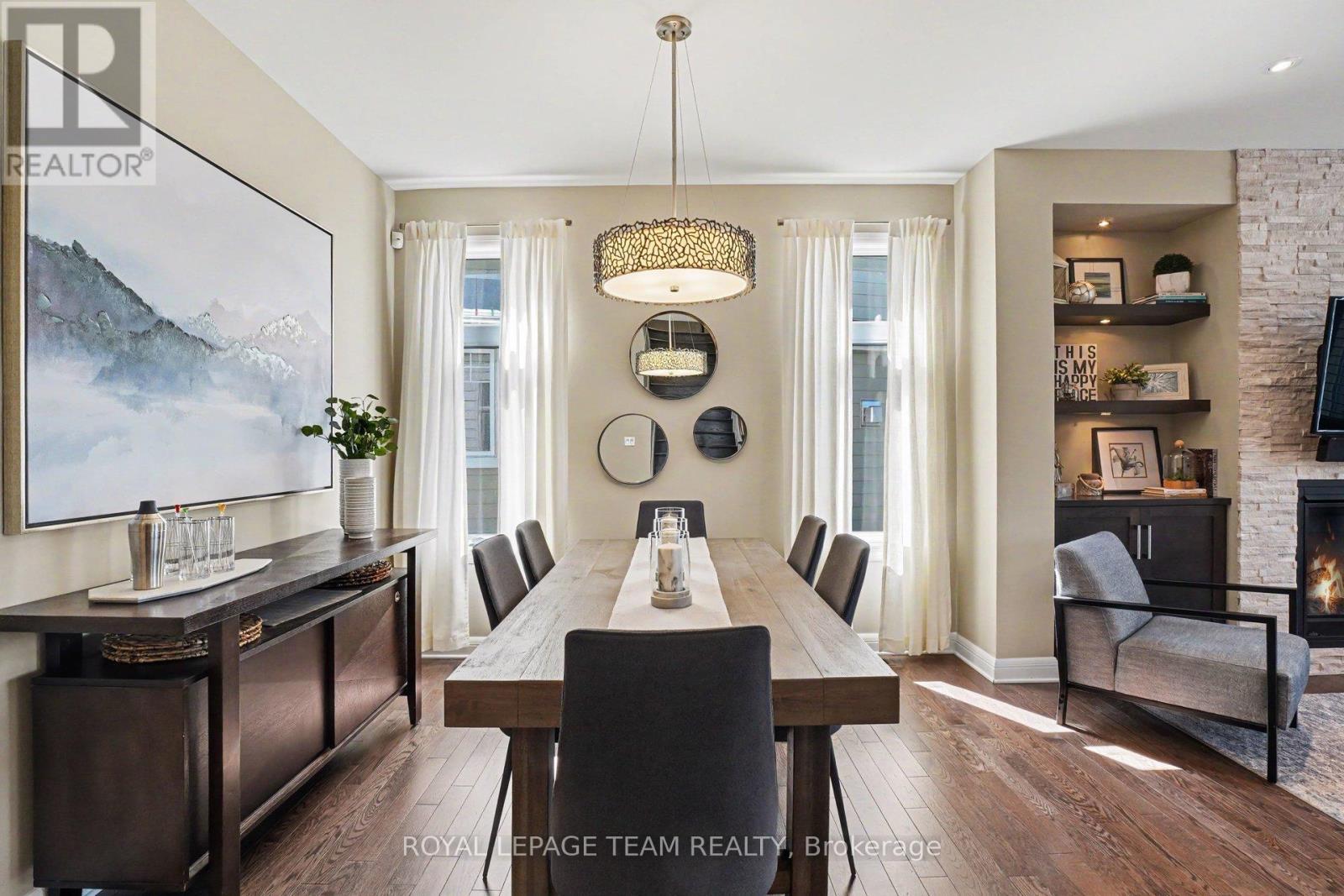 330 Devonian Way, Ottawa, ON