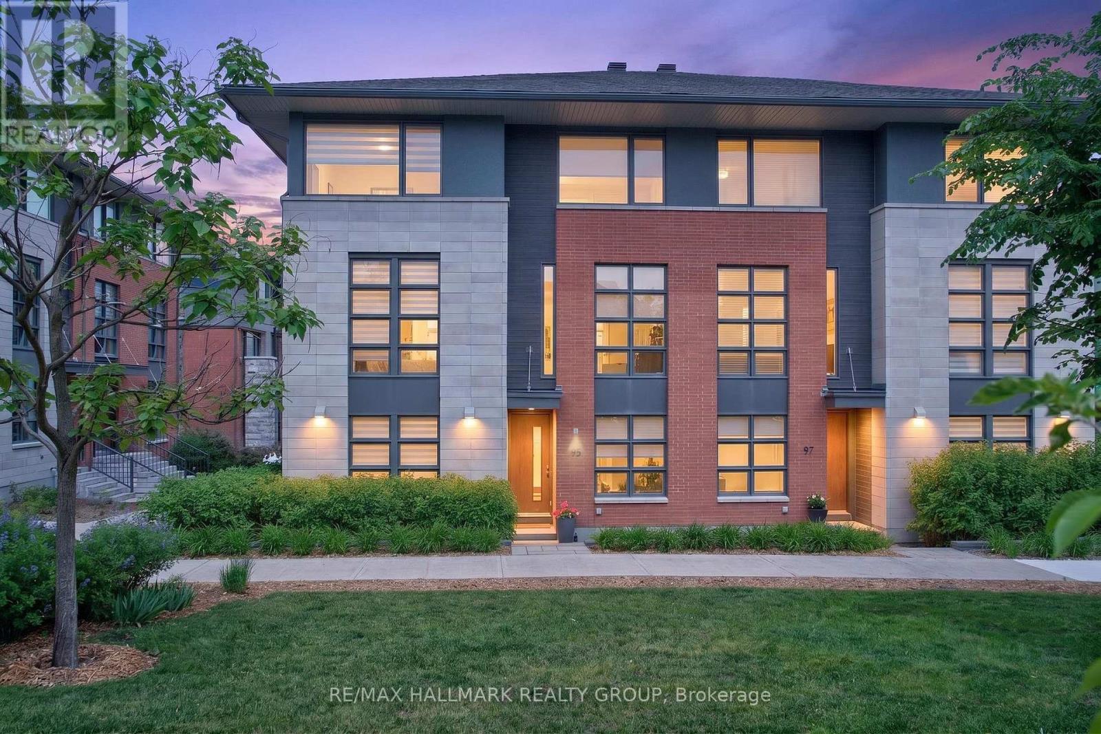 95 Oblats Avenue, Ottawa, ON