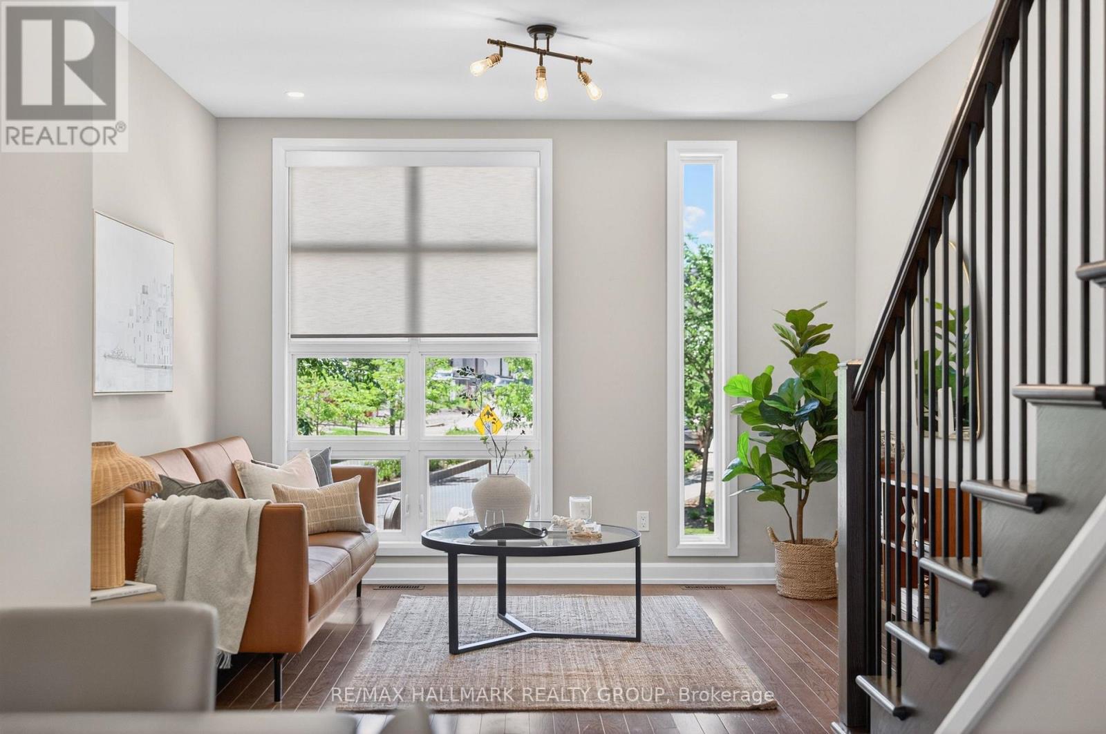 95 Oblats Avenue, Ottawa, ON