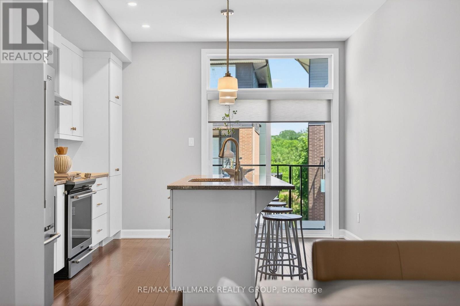 95 Oblats Avenue, Ottawa, ON