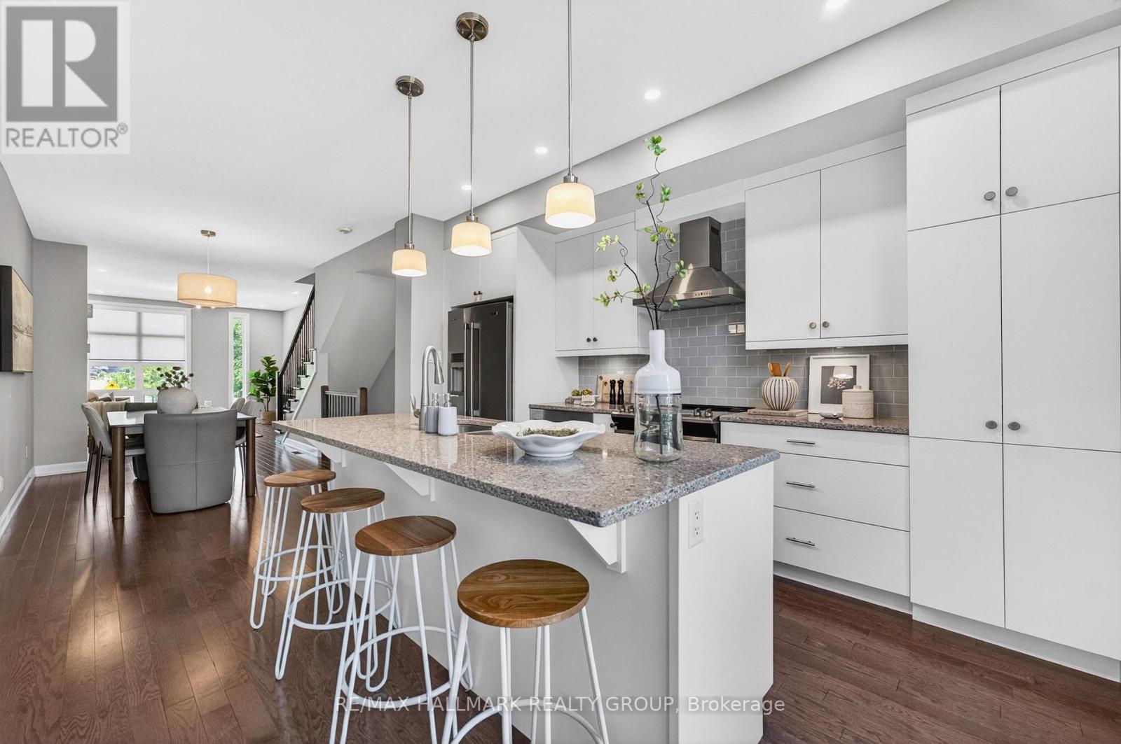 95 Oblats Avenue, Ottawa, ON