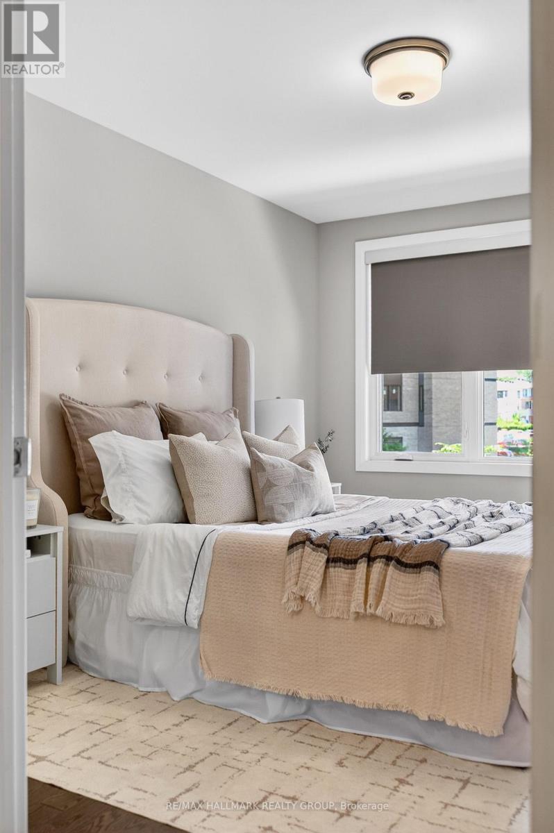 95 Oblats Avenue, Ottawa, ON