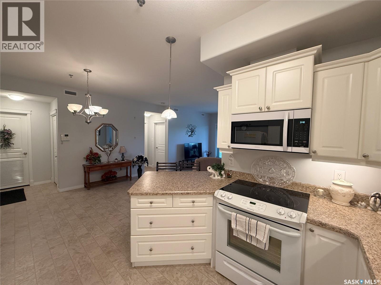 313 102 Armistice Way, Saskatoon, SK
