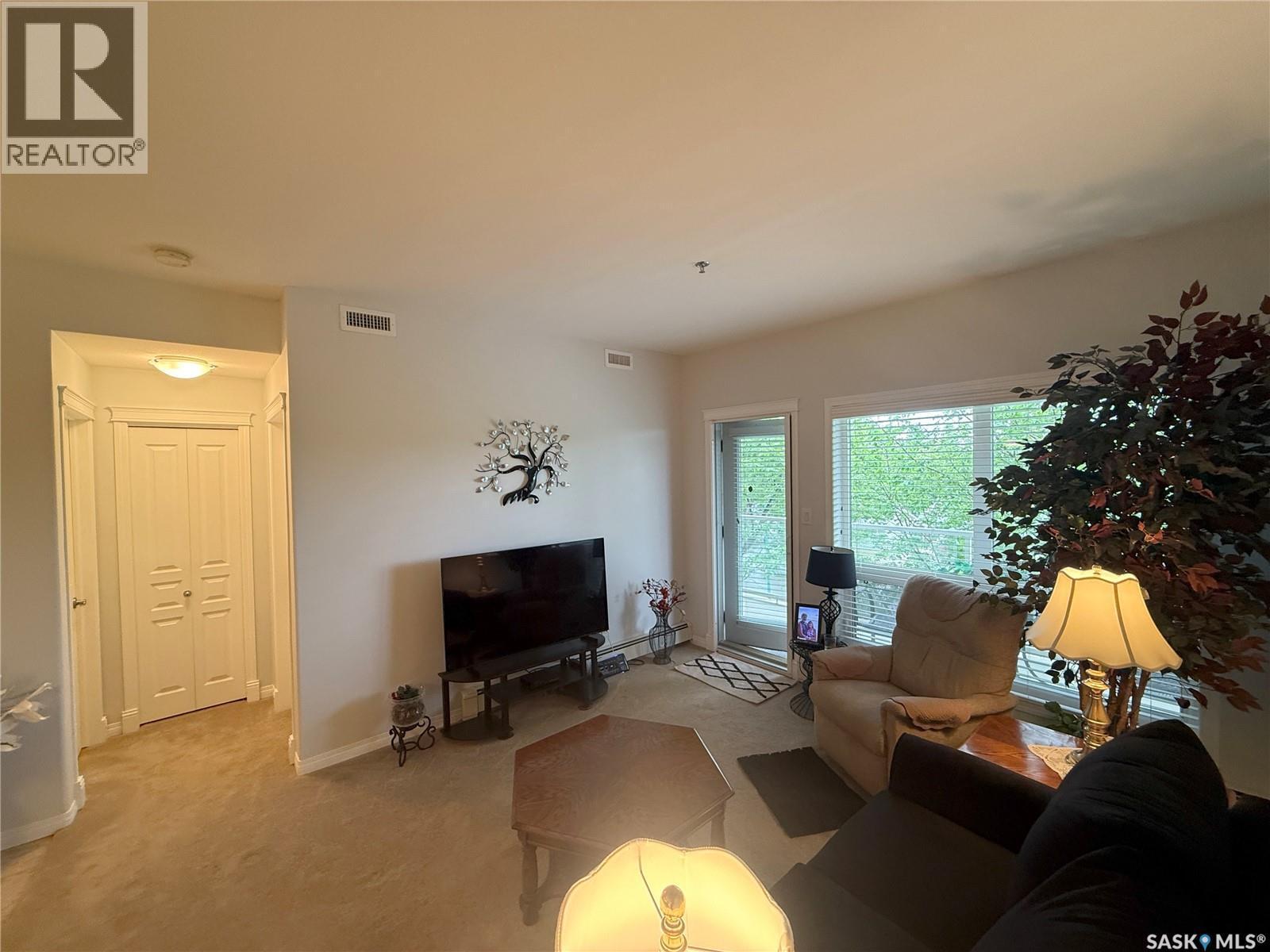 313 102 Armistice Way, Saskatoon, SK