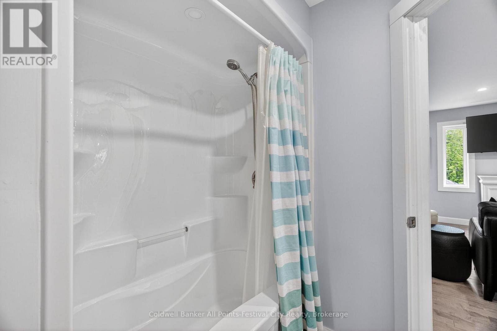 30 Bluewater Drive, Central Huron (Goderich), ON