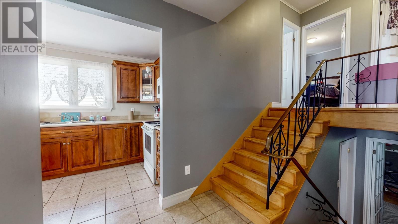 Entryway 2 - 52 Canada Drive, St. John'S, NL
