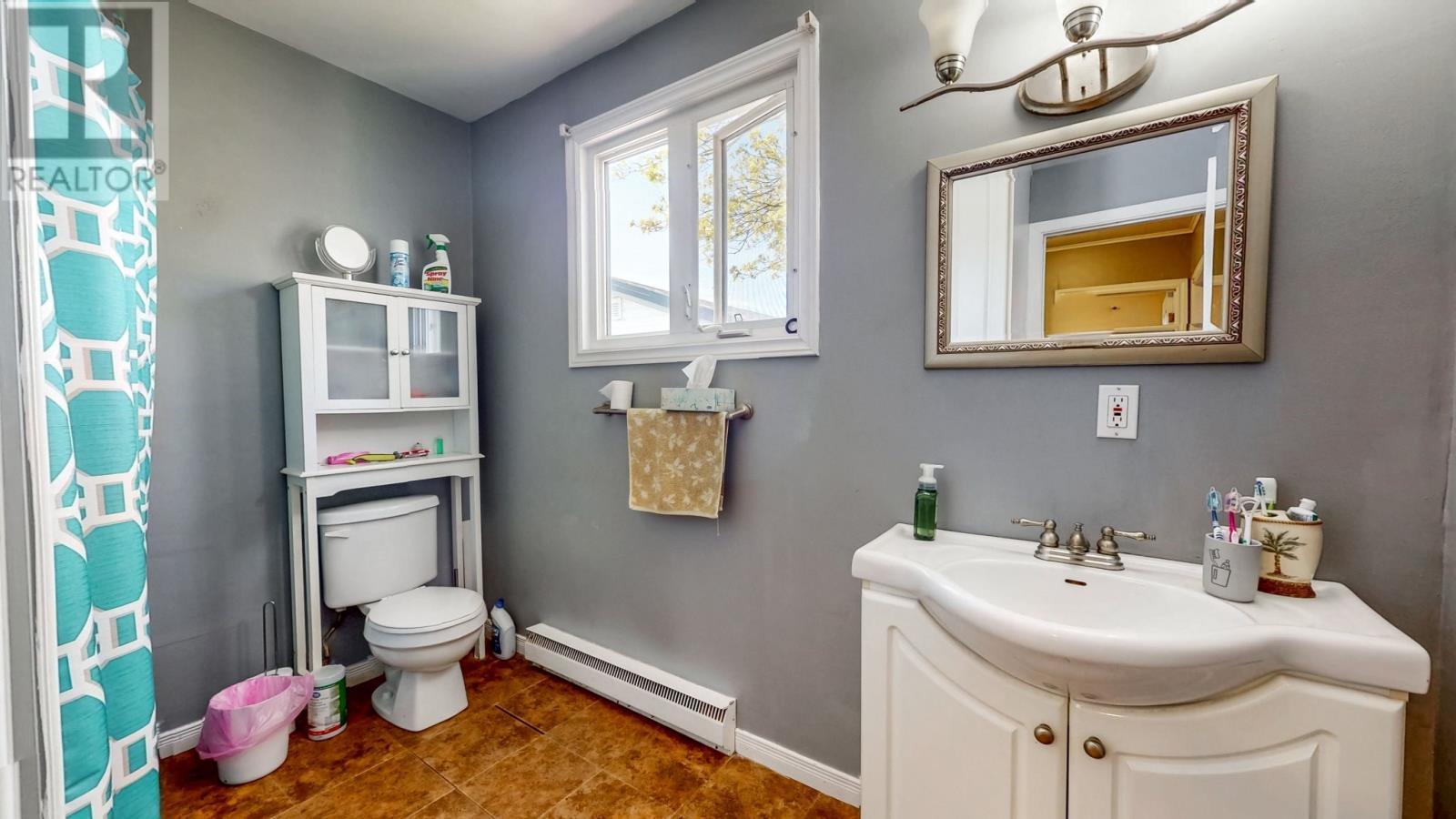 Main washroom - 52 Canada Drive, St. John'S, NL