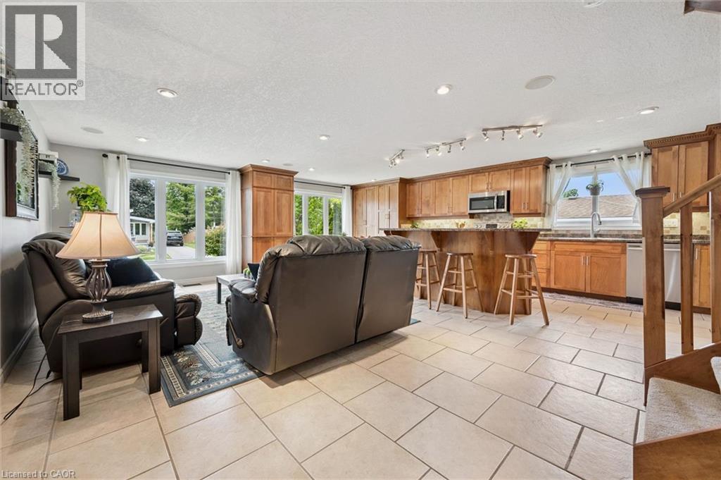 74 Calmcrest Drive, Kitchener, ON