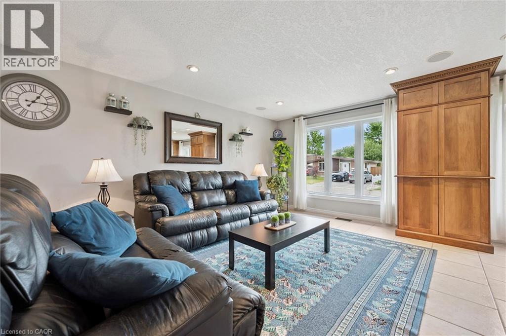 74 Calmcrest Drive, Kitchener, ON