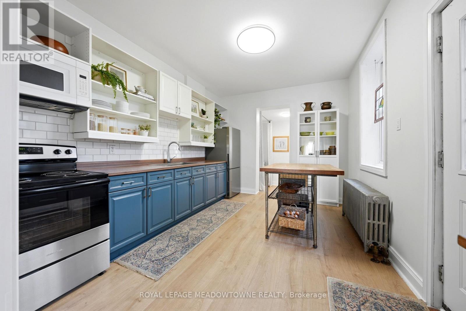 29 Railway Street, Hamilton, ON
