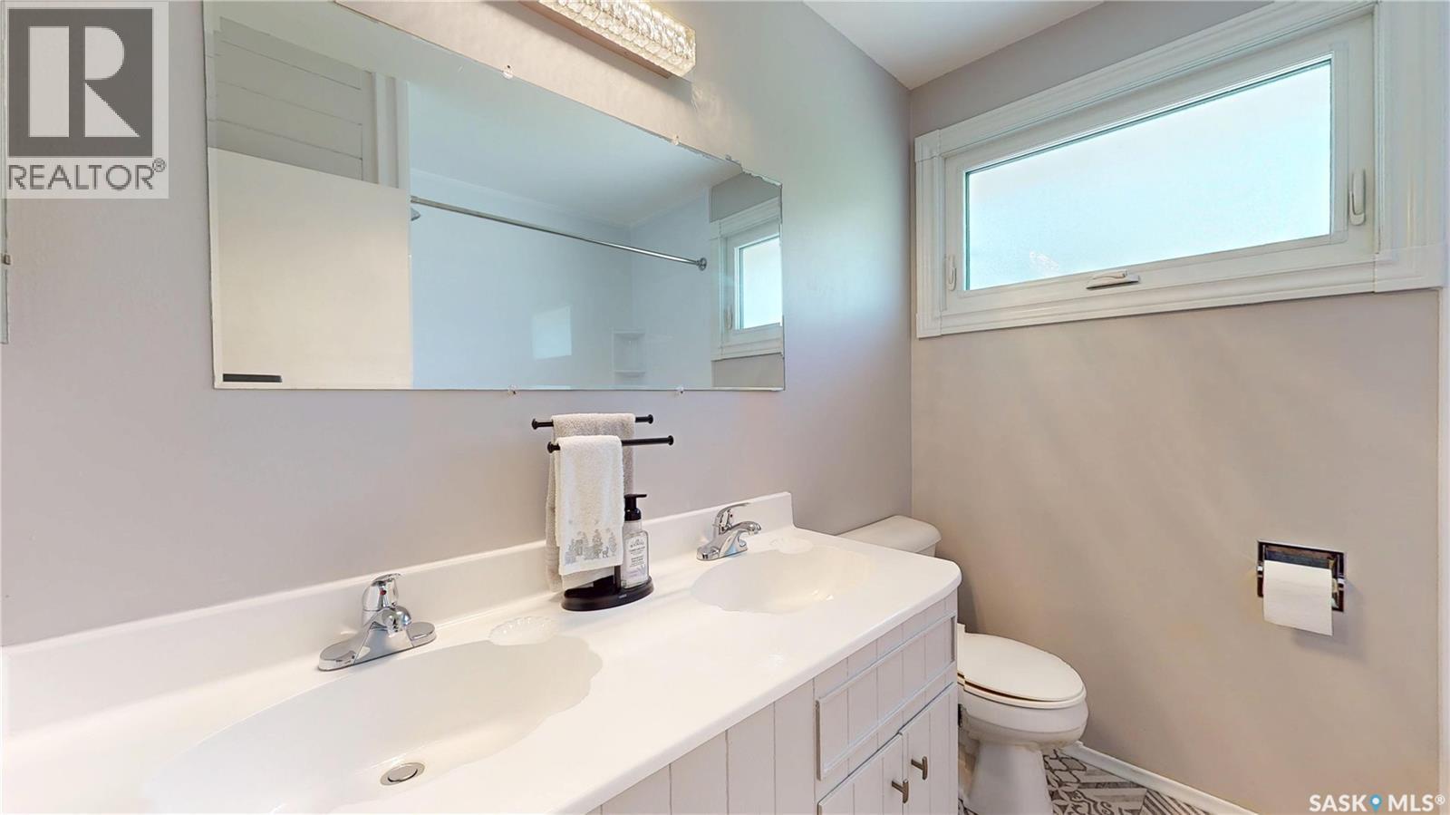 85 Bobolink Bay, Regina, SK