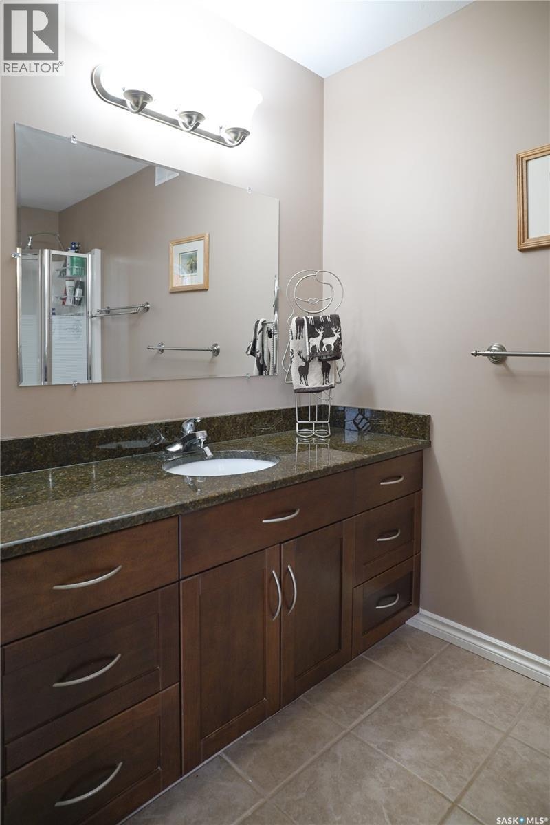 319 Stefaniuk Crescent, Saskatoon, SK