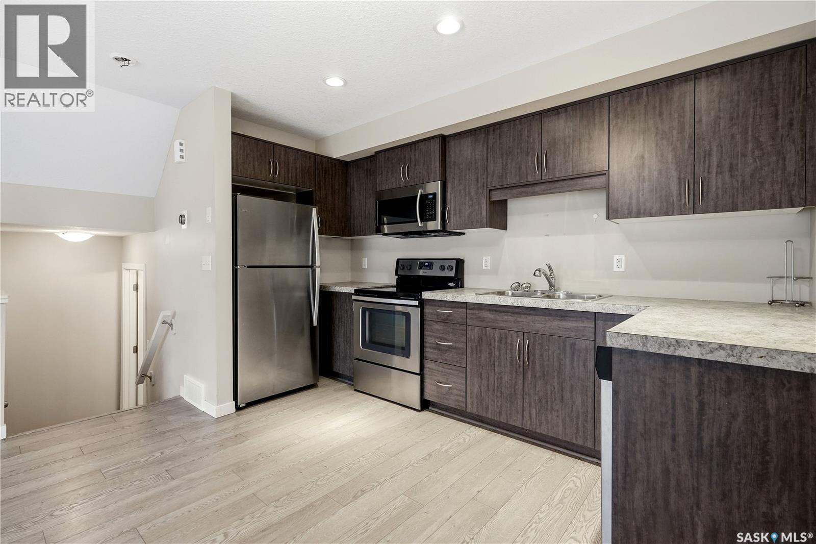 12 5762 Gordon Road, Regina, SK