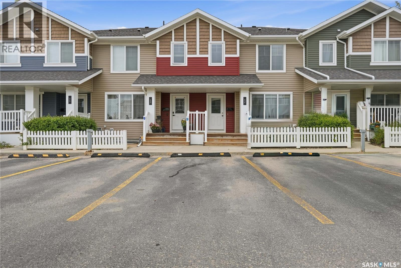 12 5762 Gordon Road, Regina, SK