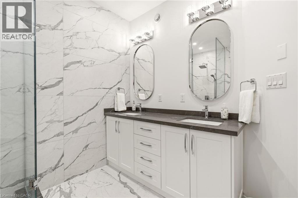 4172 Stonebridge Crescent, Burlington, ON