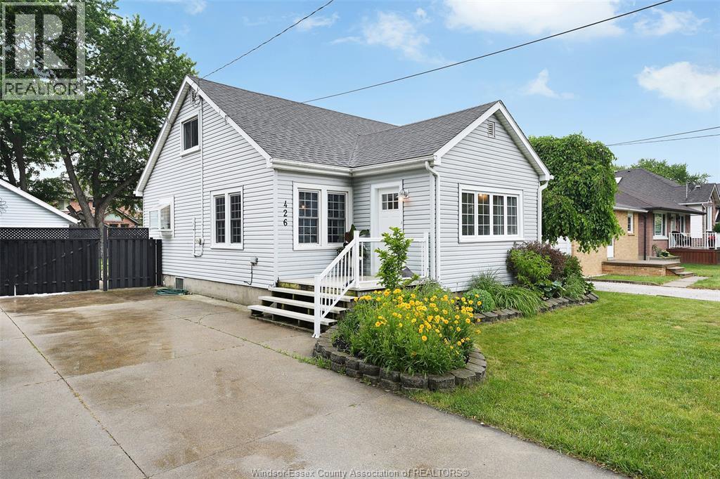 426 St. Pierre, Tecumseh, ON