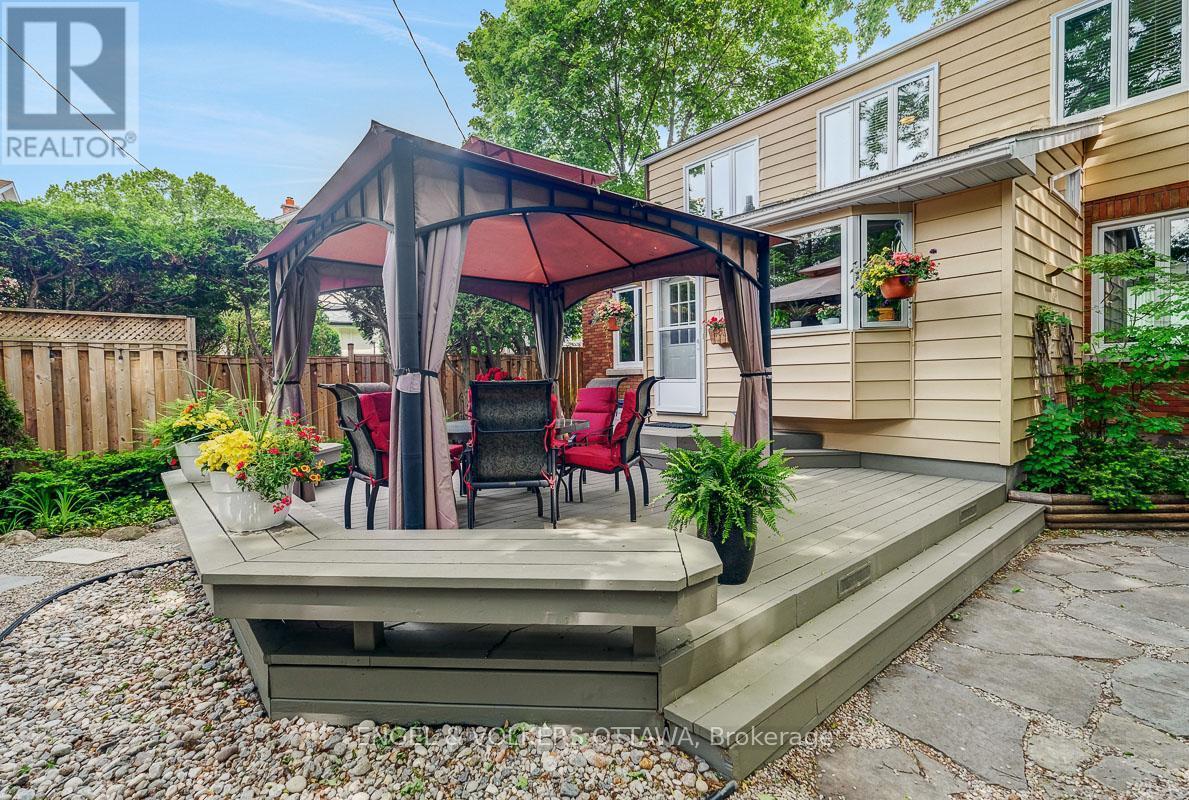 10 Rock Avenue, Ottawa, ON