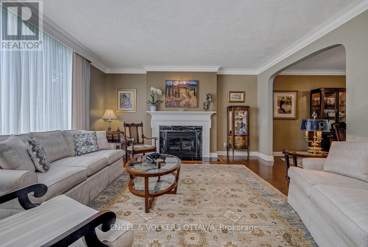 10 Rock Avenue, Ottawa, ON
