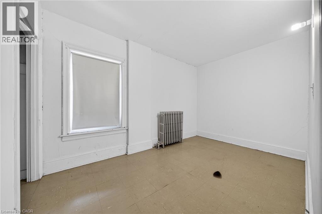 16 Mulberry Street, Hamilton, ON