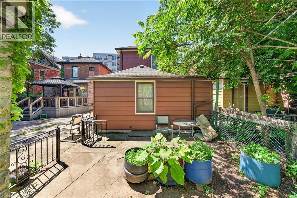 16 Mulberry Street, Hamilton, ON