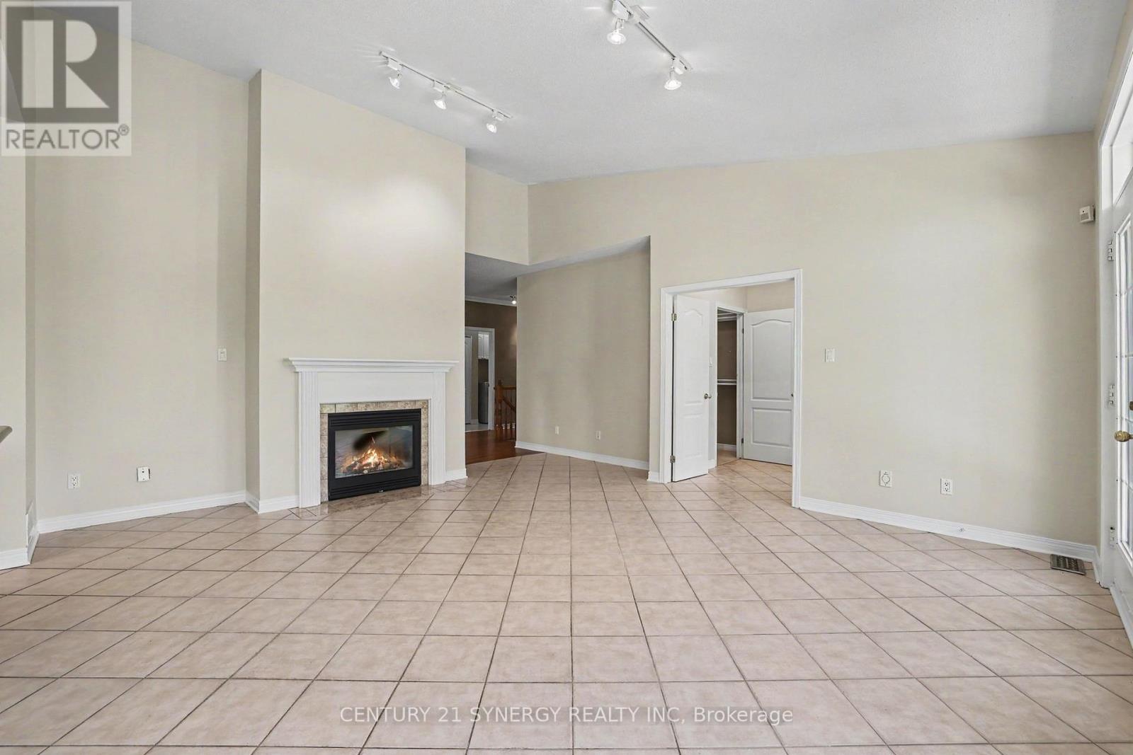 Family Room - 17 Warnock Way, Ottawa, ON