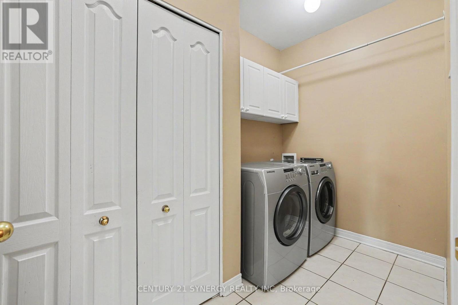Main Floor Laundry Room - 17 Warnock Way, Ottawa, ON