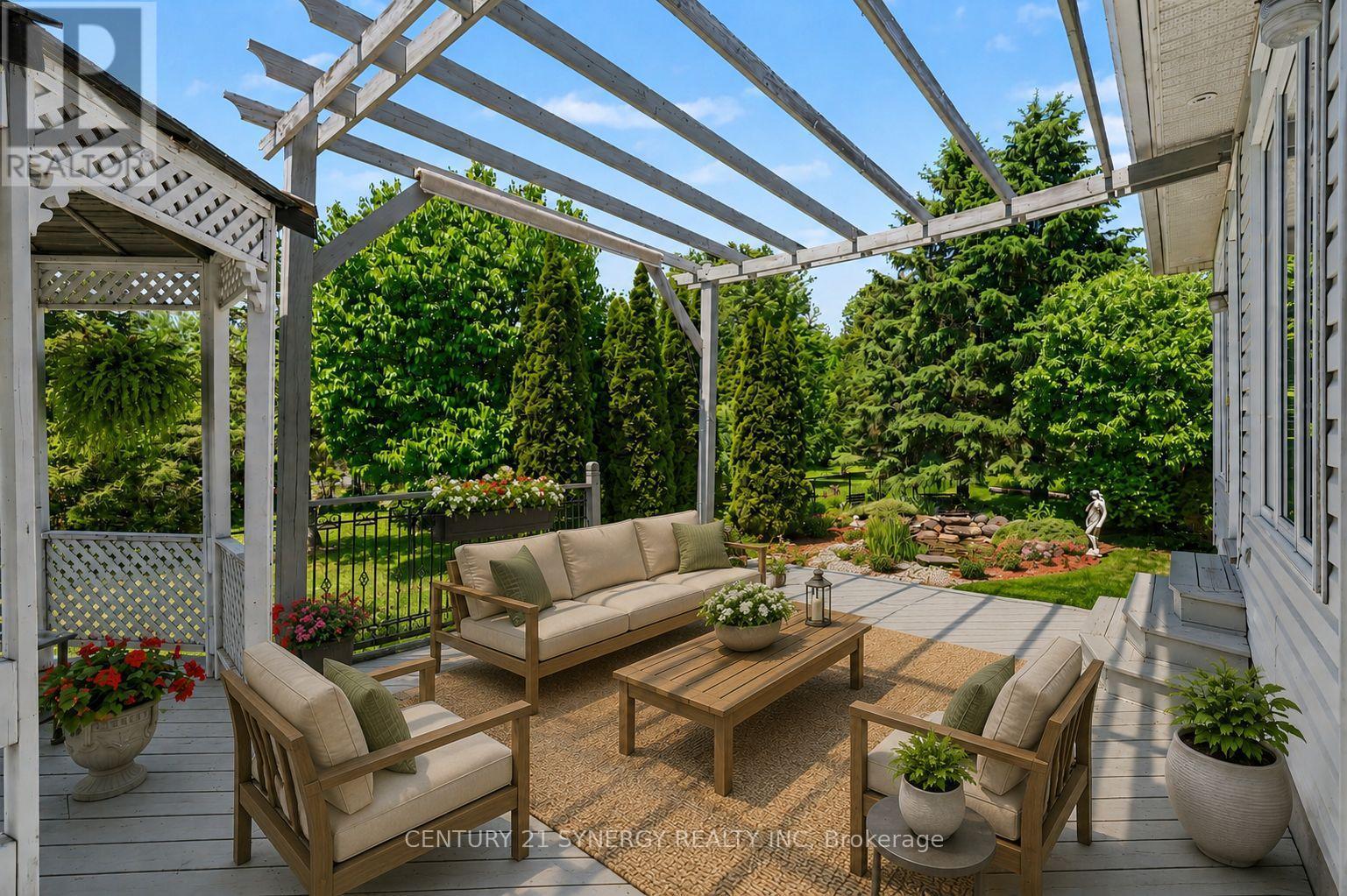 Virtually Staged Deck - 17 Warnock Way, Ottawa, ON