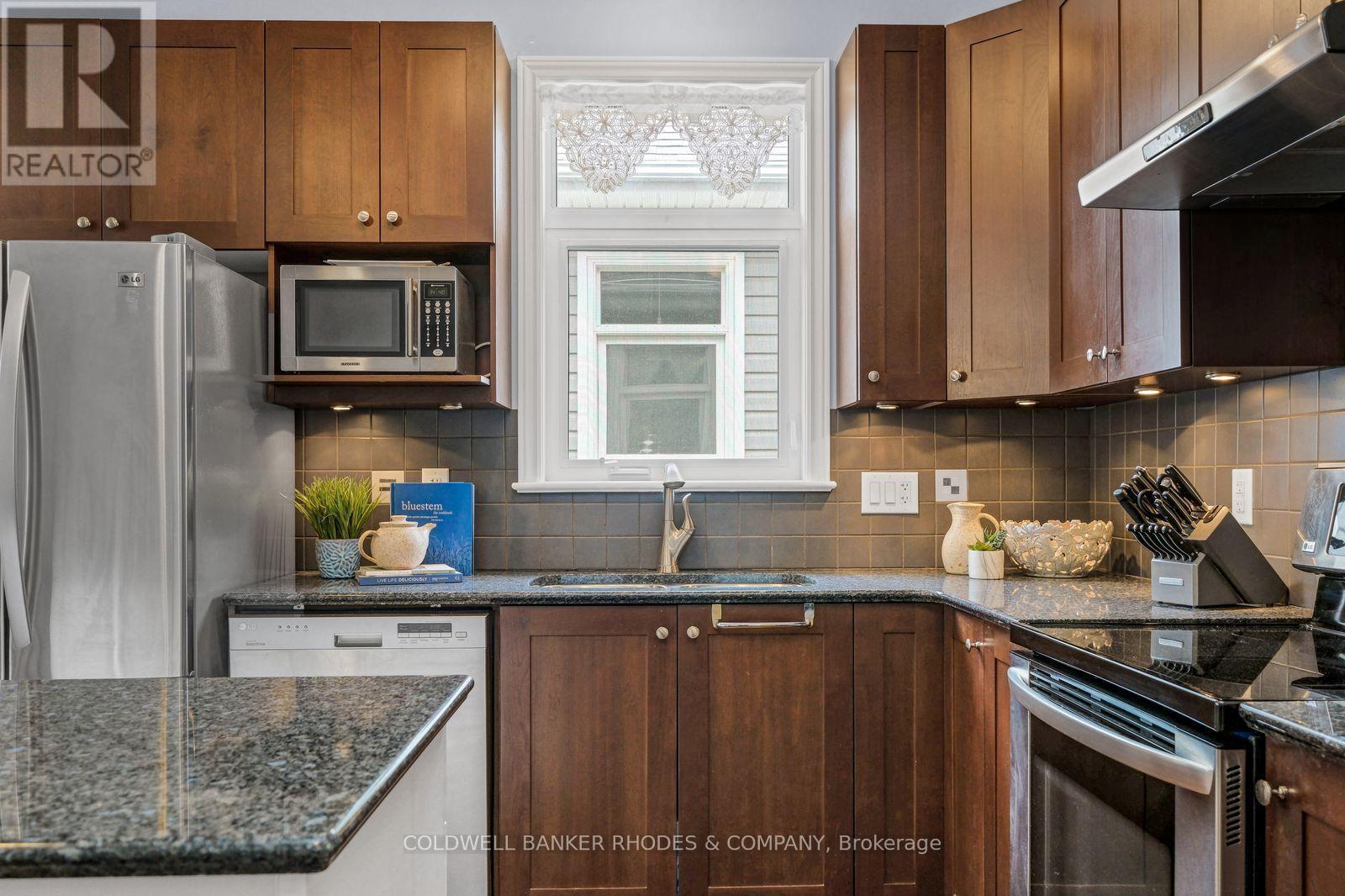 202 Bulrush Crescent, Ottawa, ON