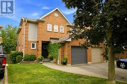 27 HEAVER DRIVE Whitby, ON L1N 8X2