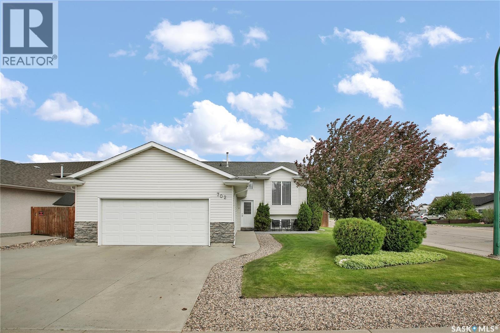 702 Grabowski Crescent, Warman, SK