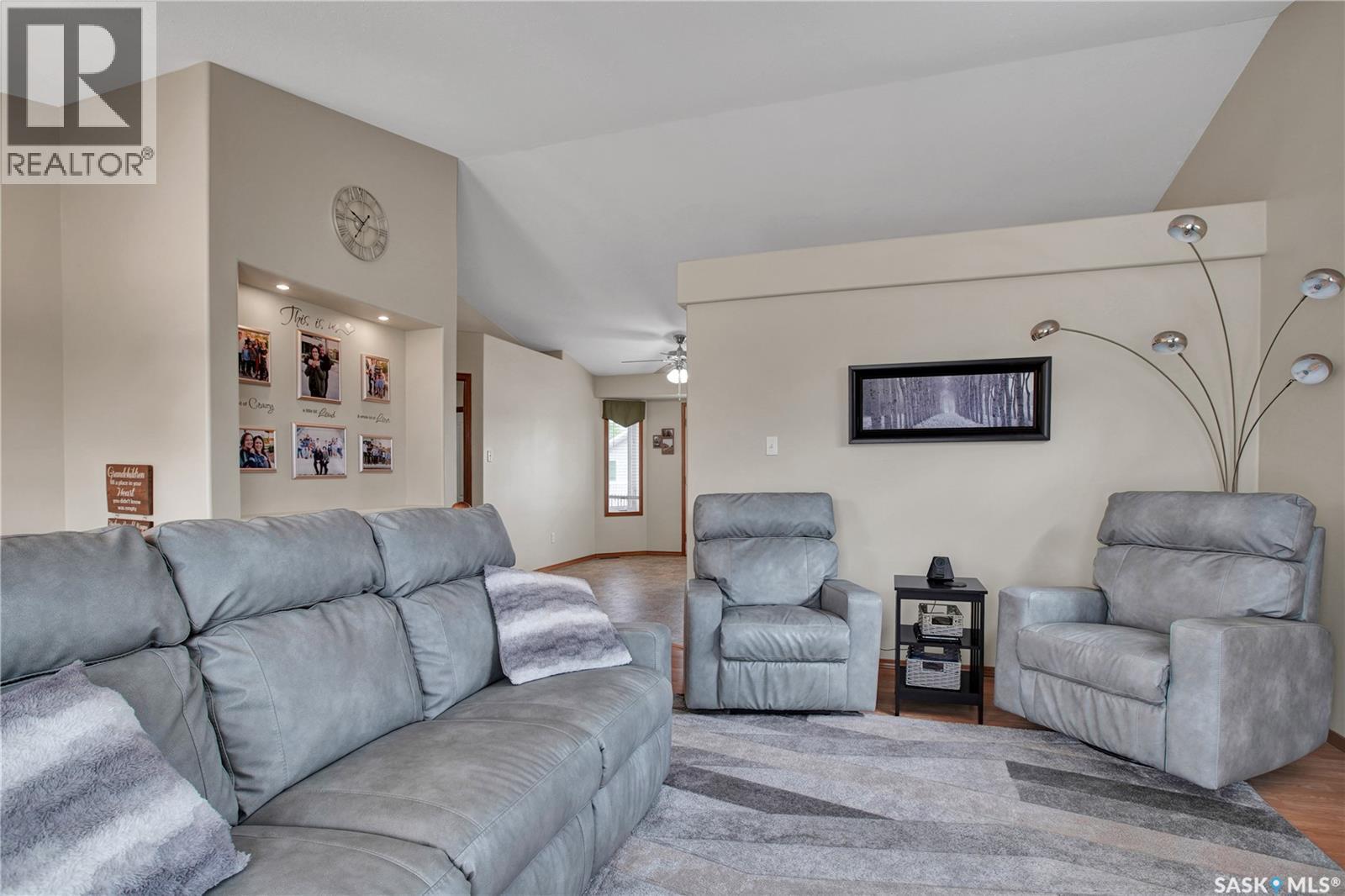 702 Grabowski Crescent, Warman, SK