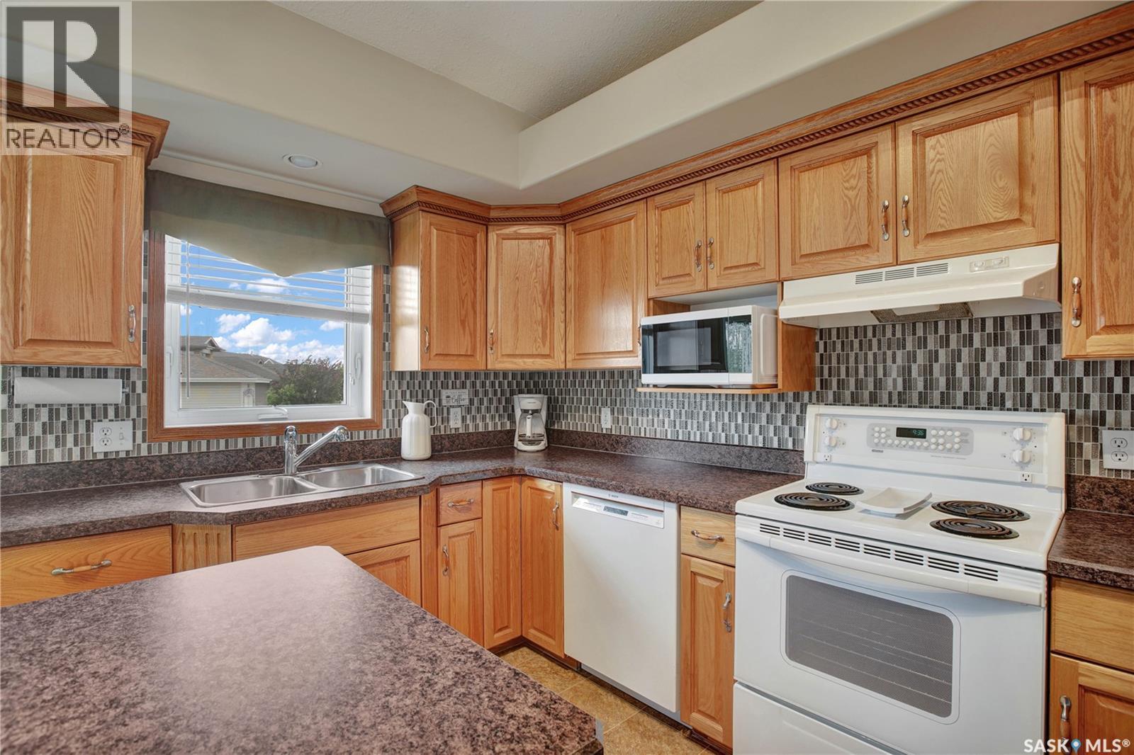 702 Grabowski Crescent, Warman, SK