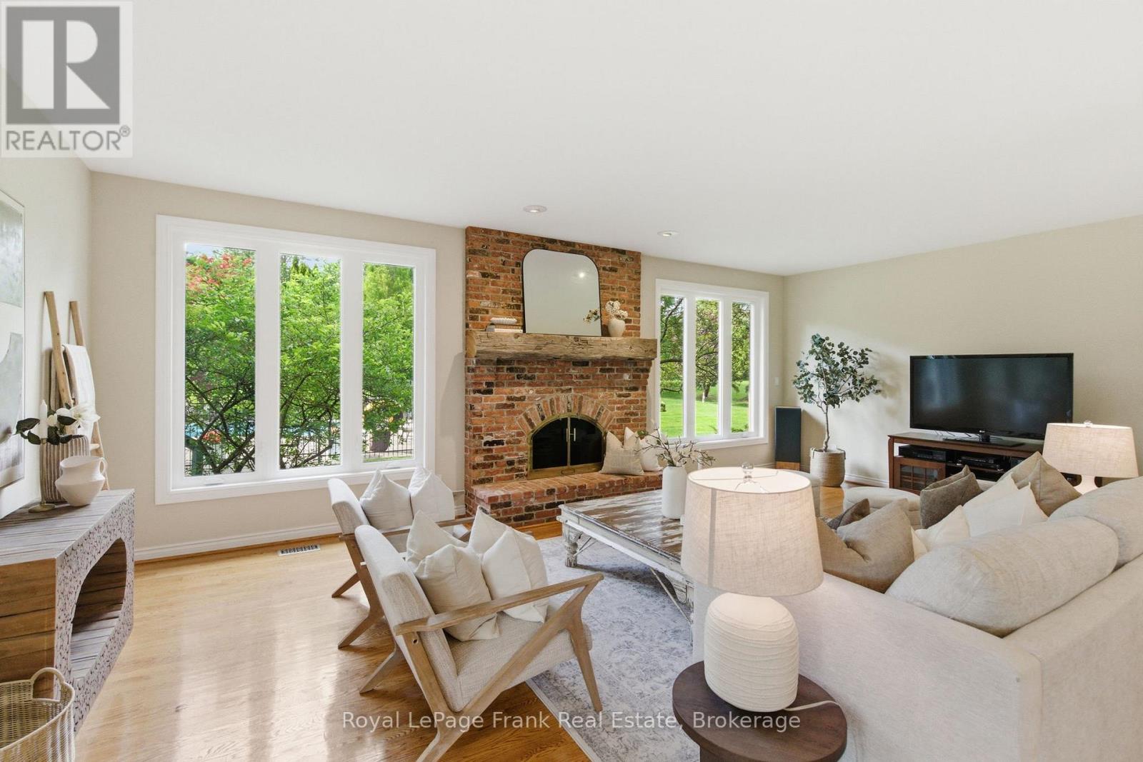 8 Buggey Lane, Ajax, ON