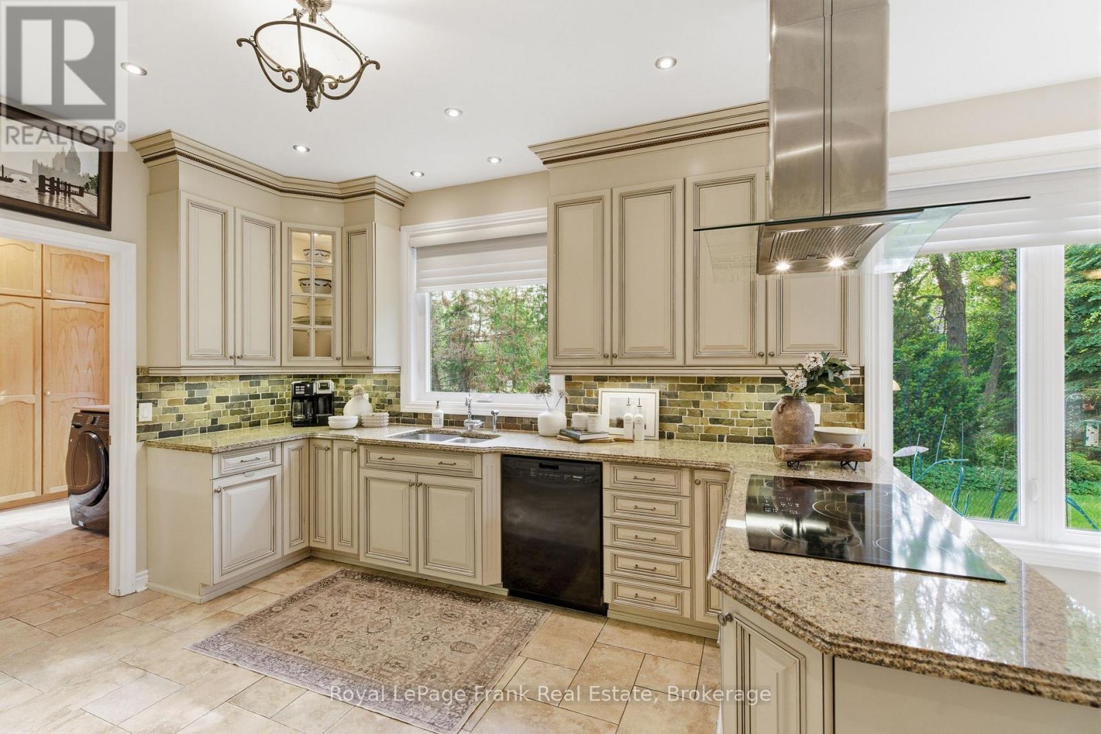 8 Buggey Lane, Ajax, ON