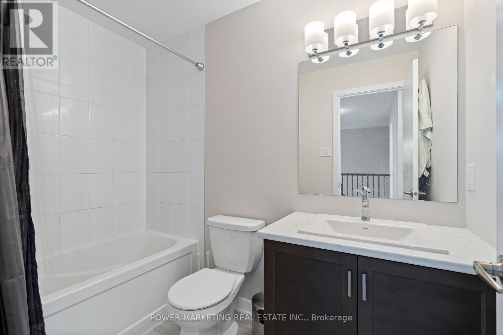 129 Hackamore Crescent, Ottawa, ON