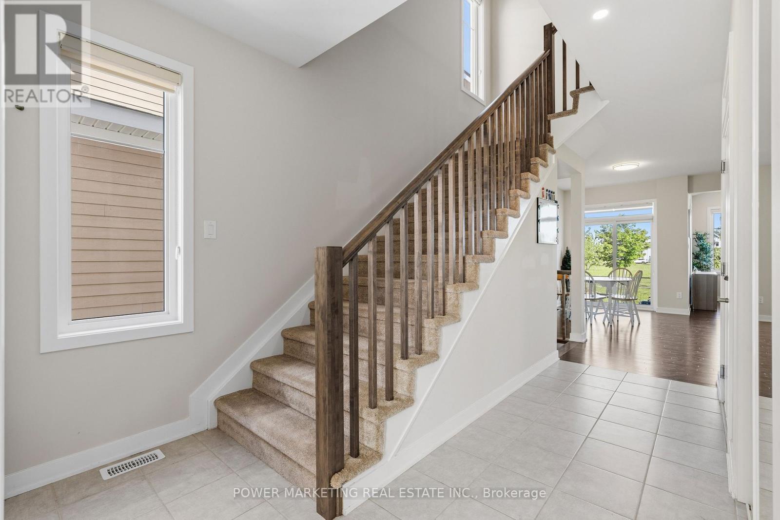 129 Hackamore Crescent, Ottawa, ON