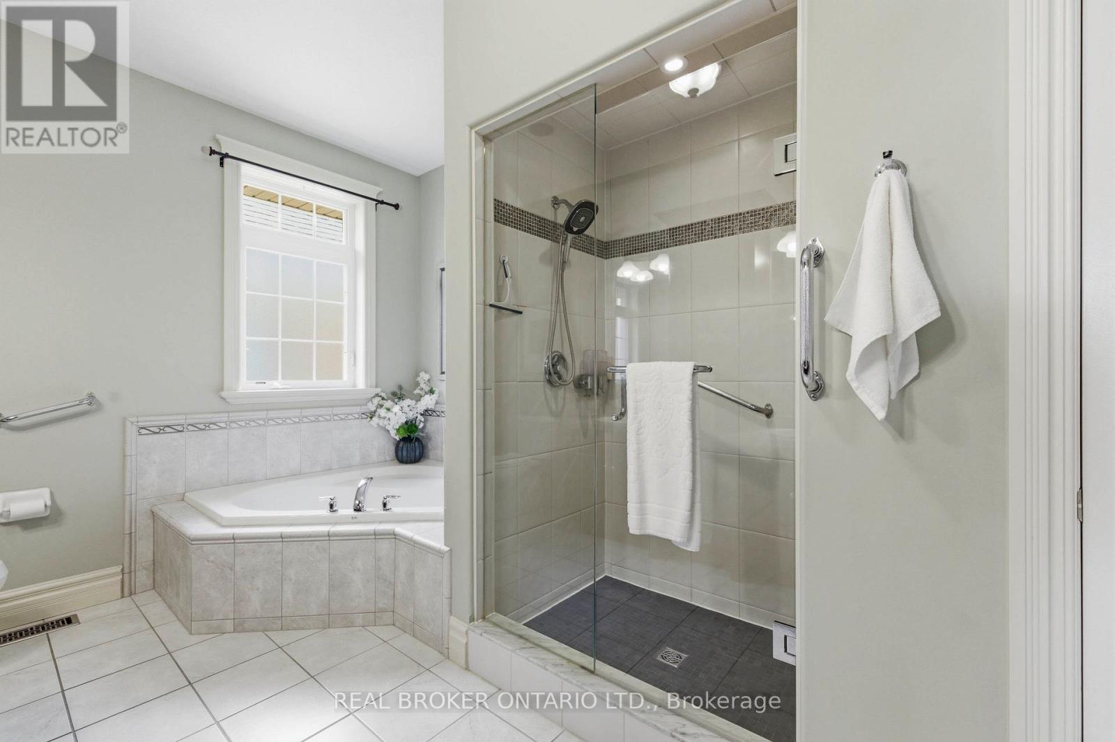 114 Pennsylvania Crescent, Kitchener, ON