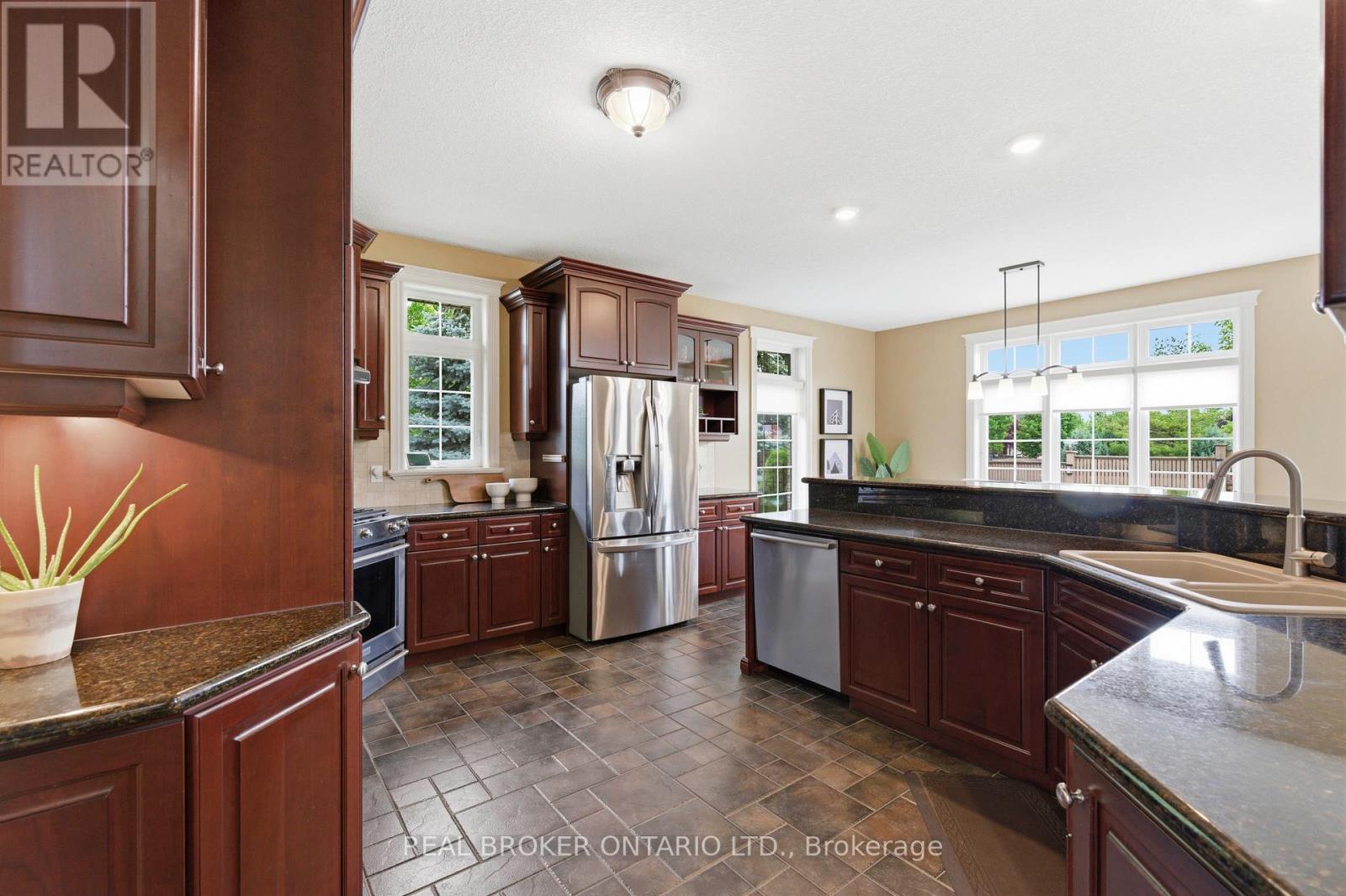 114 Pennsylvania Crescent, Kitchener, ON