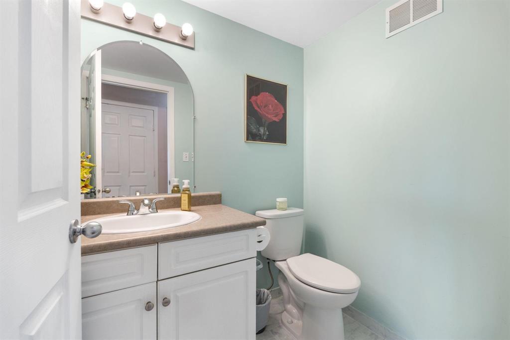 390 Alexander Avenue, Winnipeg, MB