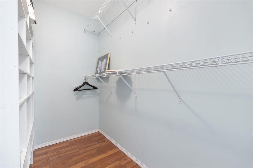 390 Alexander Avenue, Winnipeg, MB