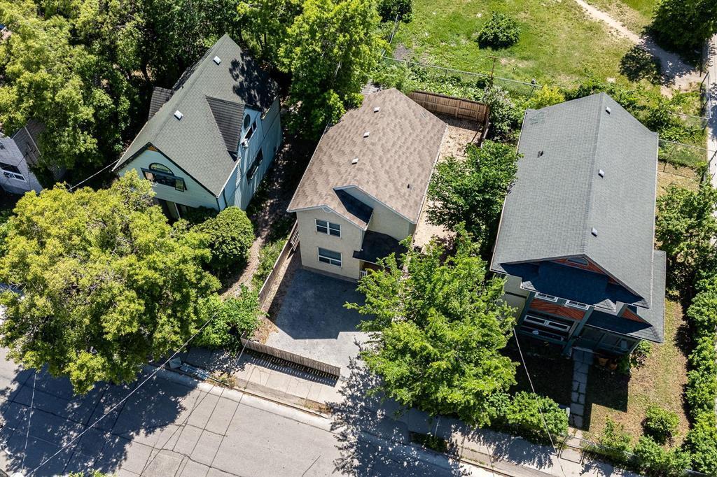 390 Alexander Avenue, Winnipeg, MB