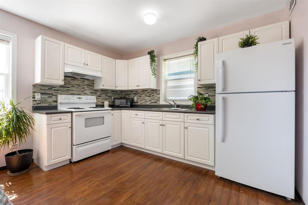 390 Alexander Avenue, Winnipeg, MB