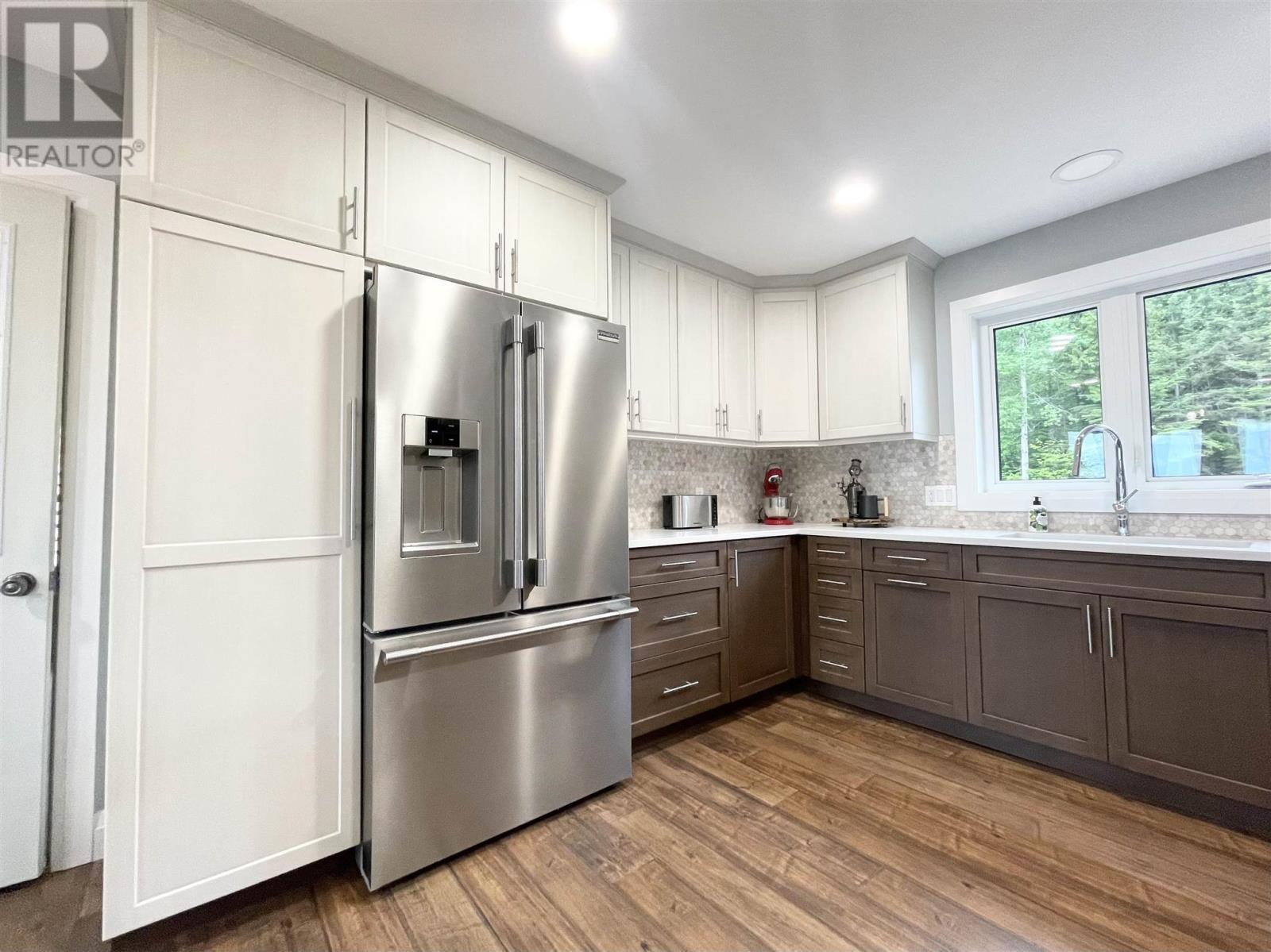 2778 Canoe Point Rd, Hilton Beach, ON - Indoor Photo Showing Kitchen