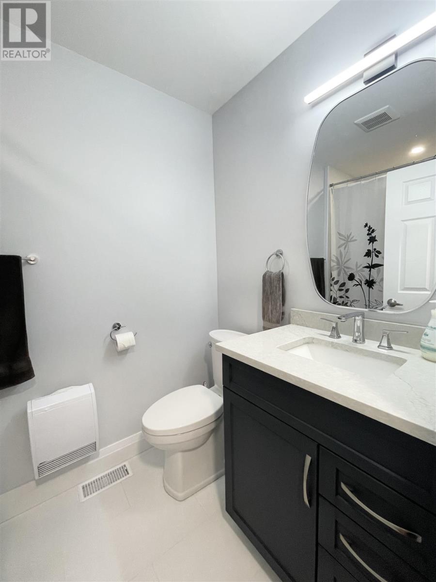 2778 Canoe Point Rd, Hilton Beach, ON - Indoor Photo Showing Bathroom