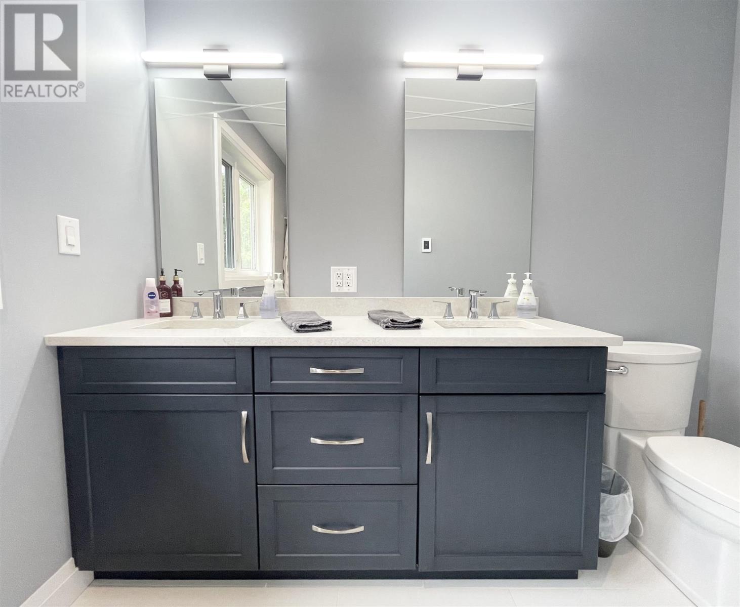2778 Canoe Point Rd, Hilton Beach, ON - Indoor Photo Showing Bathroom