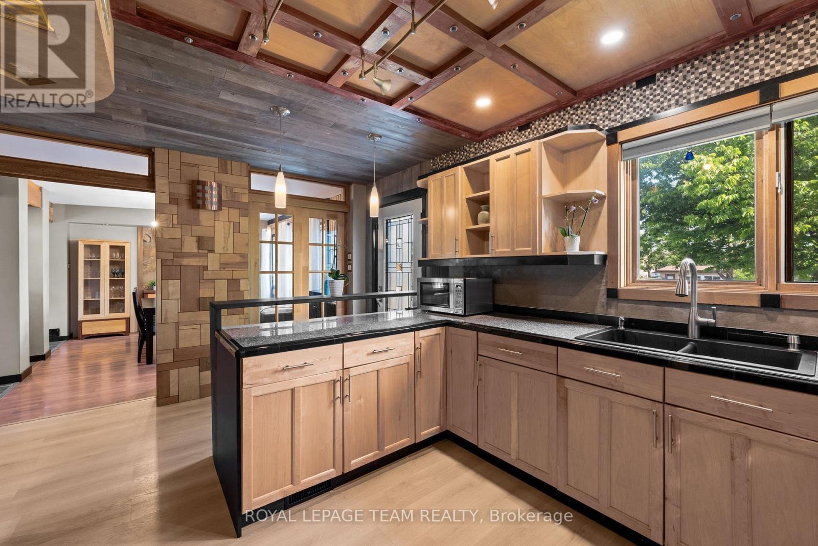 1386 Randall Avenue, Ottawa, ON