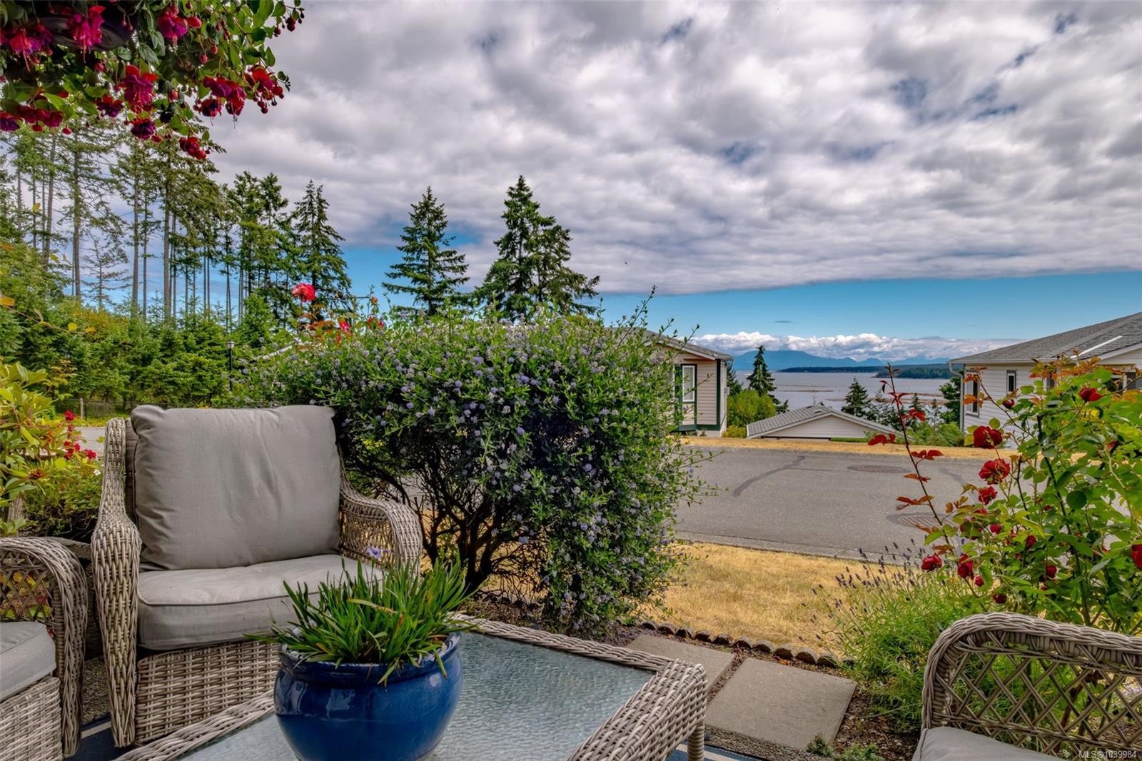 185 Bowlsby St, Nanaimo, BC